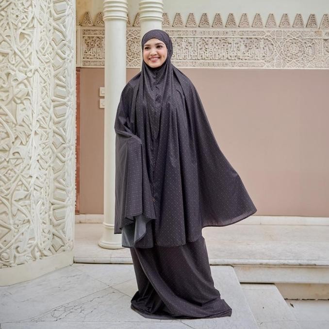 Miliki Zm Zaskia Mecca - Alina Mukena Travel - Monogram