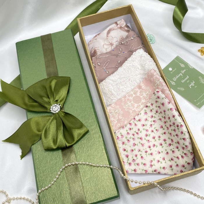 

New! QIANA Set Hampers Lebaran Idul Fitri / Gift Lebaran Masker Idul Fitri
