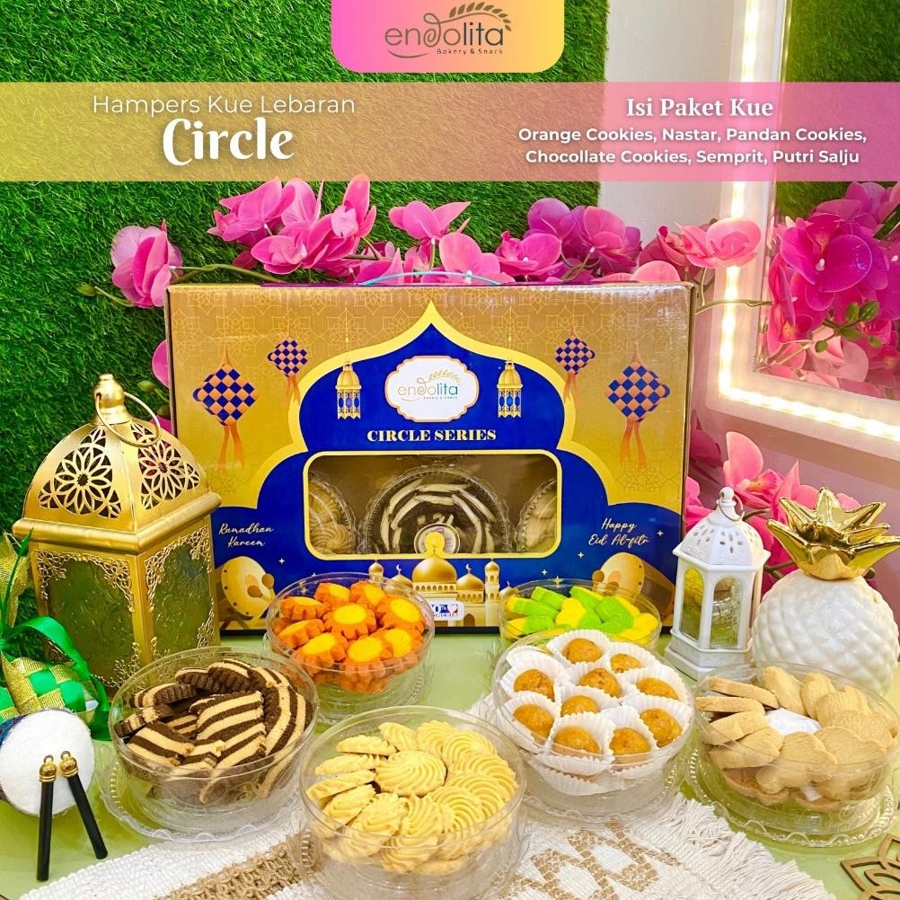 

gr-8 PROMO!! PAKET KUE LEBARAN INTAN SARI PAKET BAROKAH ISI TOPLES 6 / PARCEL KUE IDUL FITRI 2025 Murah