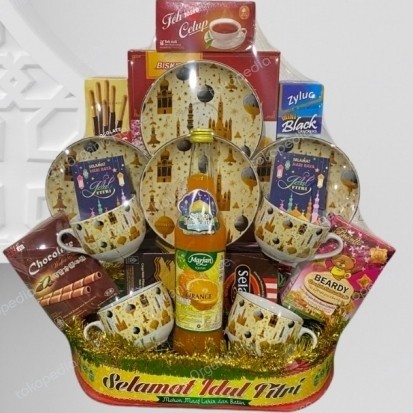 

Parcel Lebaran Snacks Sirup Biskuit Idul Fitri Ramadhan / Expired Lama