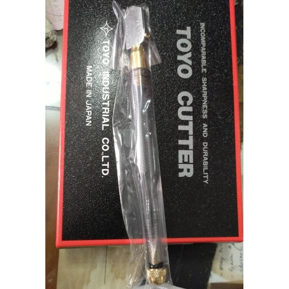 

SIAP KIRIM TOYO GLASS CUTTER TC90 (PEMOTONG KACA)