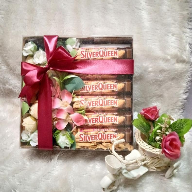 

SALE HAMPERS COKLAT LOVE VALENTINE KADO ULANG TAHUN ANIVERSARY WISUDA CEWEK COWOK IK69