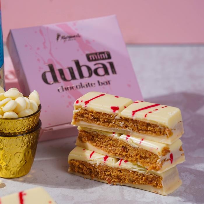 

Ready Stock ( Bittersweet X Vior ) Mini Dubai Chocolate Bar ( Satuan ) ( Pilih Varian ) Cod