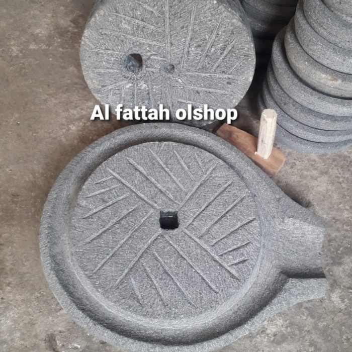 TERLARIS GILINGAN MANUAL UNTUK KACANG KEDELAI TERBUAT DR BATU ASLI%