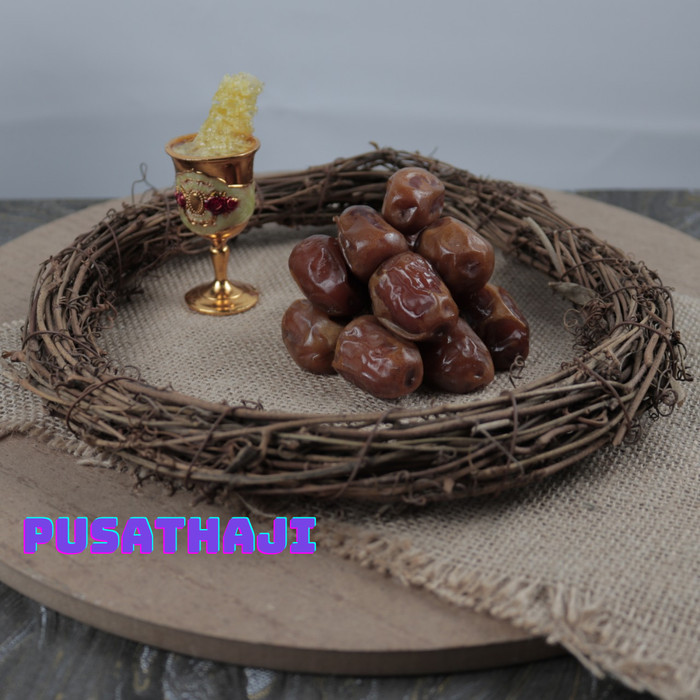 

Kurma Sukari 3Kg/Kurma Al-Qassim/Kurma Raja Sukari Basah