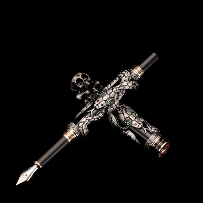 

Vintage Jinhao Snake Fountain Pen Skull Skeleton Unique Pen Cap