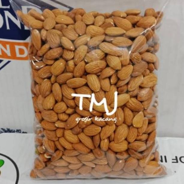 

KACANG ALMOND MENTAH KUPAS PREMIUM 1KG (uk 27/30)