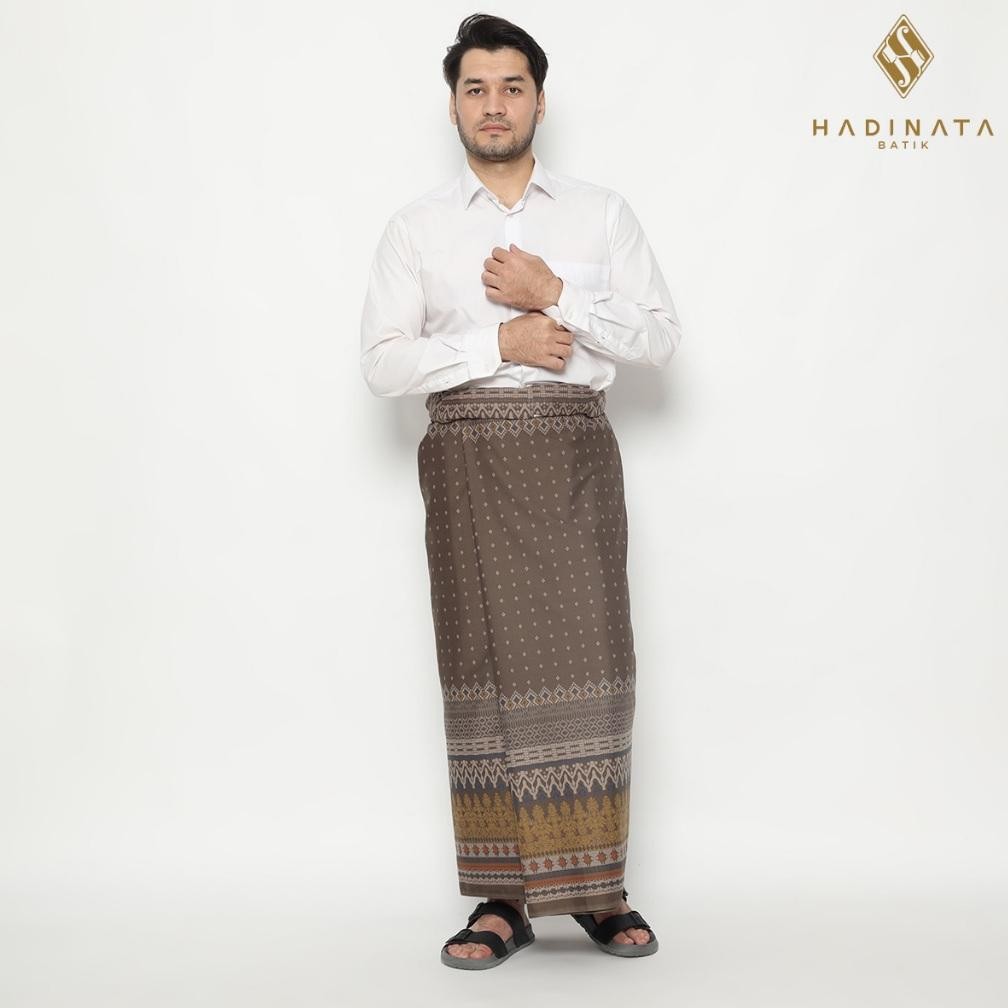 EUGENIE HADINATA BATIK SARUNG FAQIH