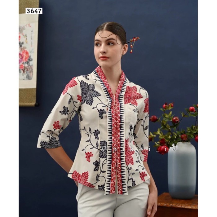 Batik wanita modern lengan panjang / kebaya batik merah pink kancing