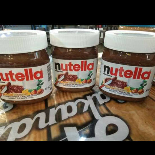 

selai coklat nutella