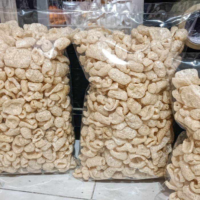 

KERUPUK KULIT BABI / KERUBI / KERUPUK B2 ORIGINAL ASIN GURIH 250GR-1KG