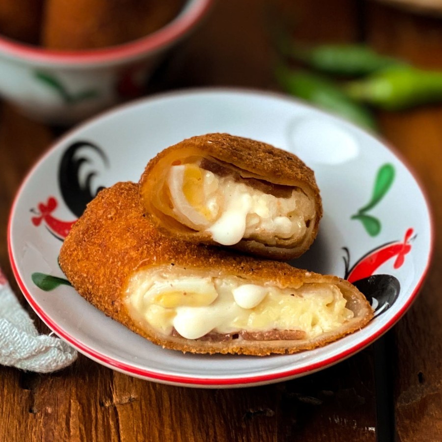 

Risol Mayo Smoked Beef isi 6 pcs - Paket