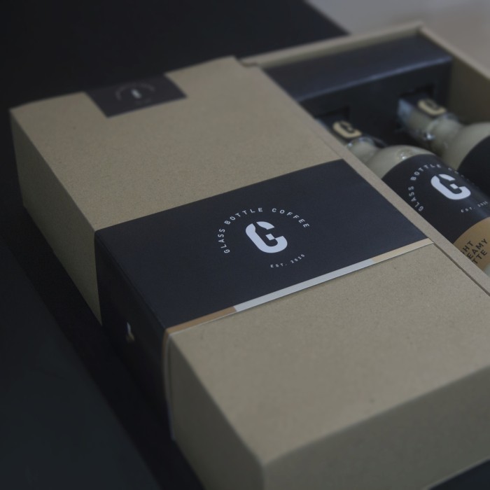 

PAKET HAMPERS - SPECIAL BLACK BOX - A BOX OF LATTE: 2 X 500ML