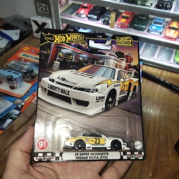 RESTOCK HOTWHEELS LB SUPER SILHOUTTTE NISSAN SILVIA S15 BOULEVARD PUTIH