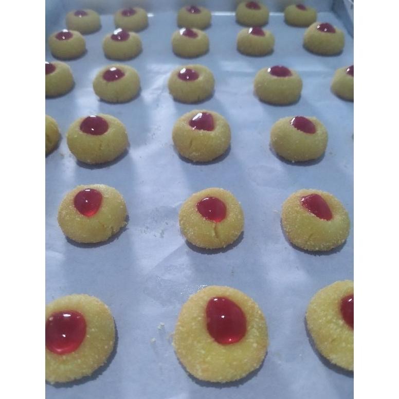 

gjk-25 KUE THRUMBPRINT CHEESE STRAWBERRY COOKIES ENAK Viral