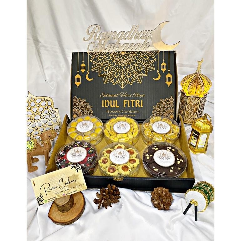 

AURORAE [TERLARIS] HAMPERS KUE KERING LEBARAN