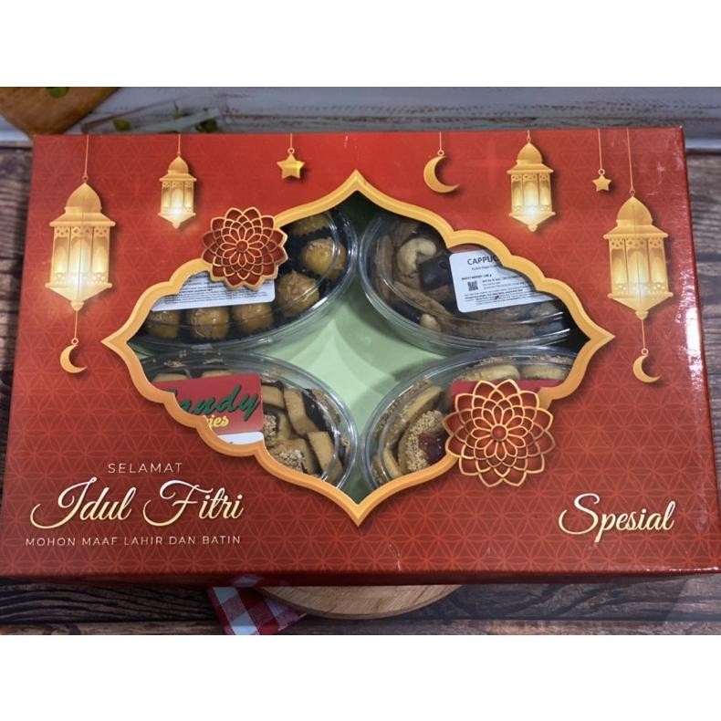 

AURORAE PAKET LEBARAN SANDY COOKIES SPESIAL ISI 4 TOPLES OVAL