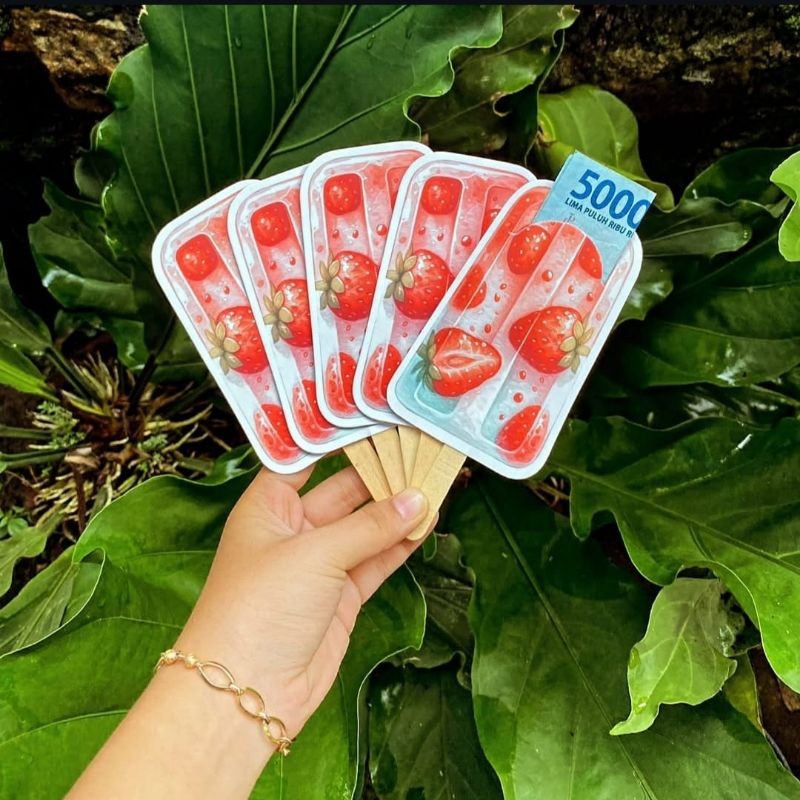 

AMPLOP LEBARAN ANGPAO KARAKTER ESKRIM BUAH UNIK ESTETIK