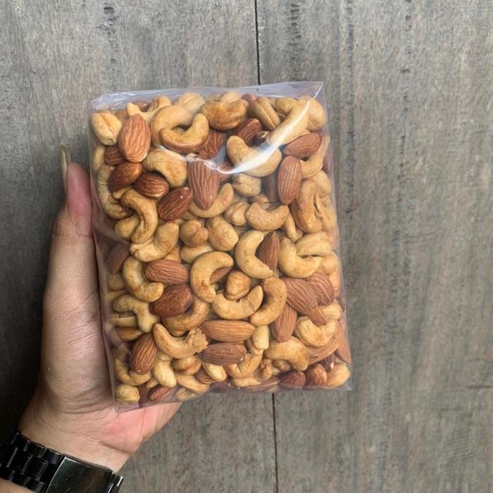 

terbaru !!! kacang mix almond oven dan mete goreng snacks food mede cemilan gratis ongkir ready