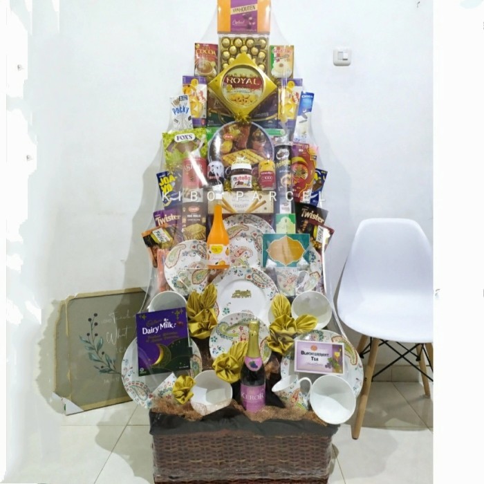 

PARCEL LEBARAN - PARCEL MAKANAN - Big Parcel Mix Dinner set with Snack