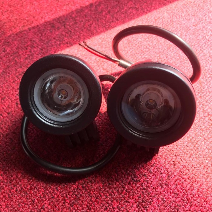 Lampu sorot LED kabut universal motor - Putih