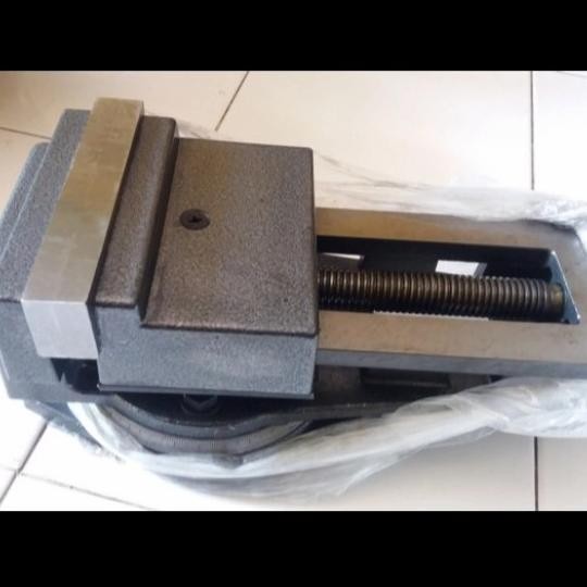 Ragum Qb 8" / Catok Ragum Qb 8 Inchi / Catok Miling Qb 8" Kode 8575