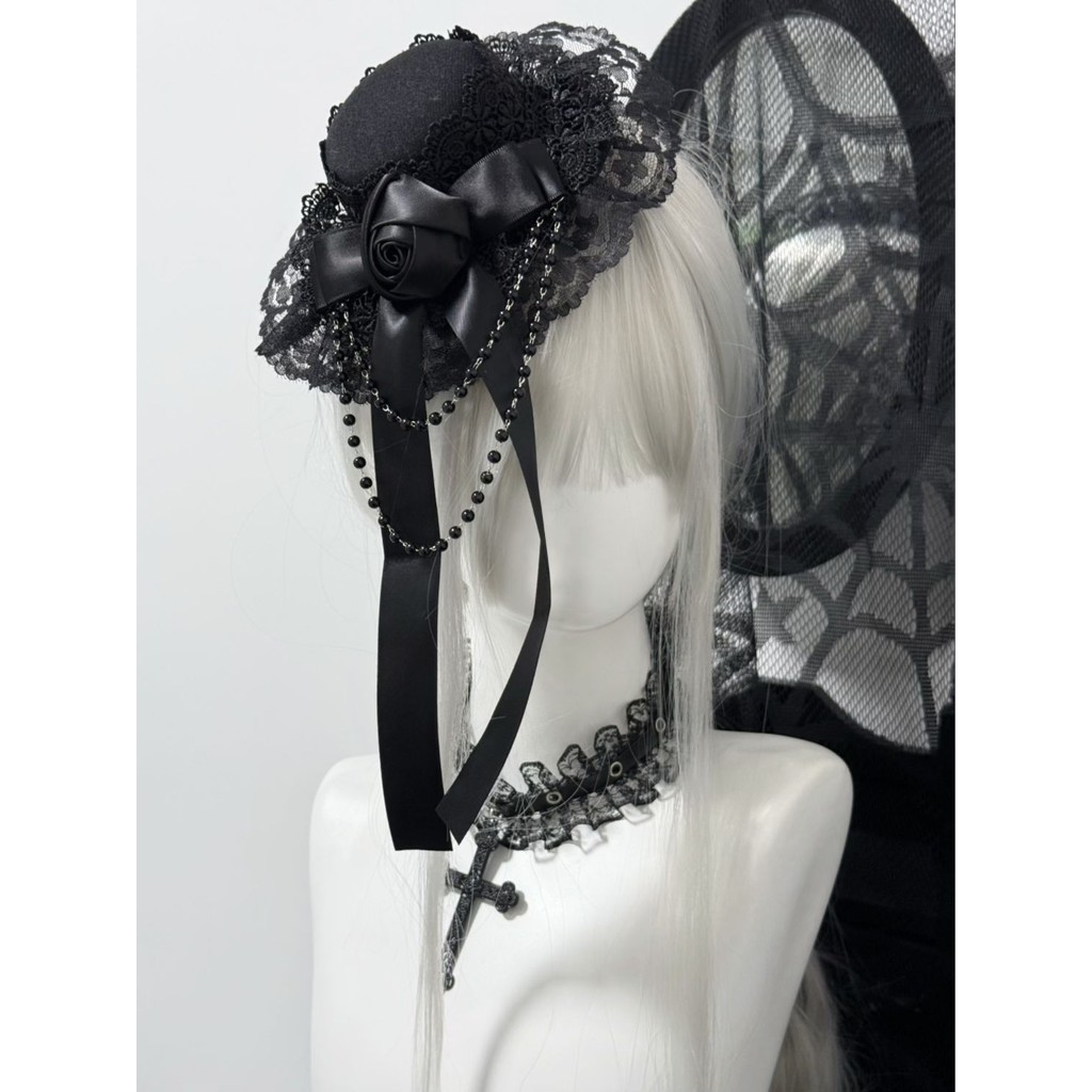 Topi Gothic Lolita Asli dengan Manik-manik Mawar Gelap