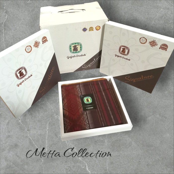 Sarung Gajah Duduk Signature