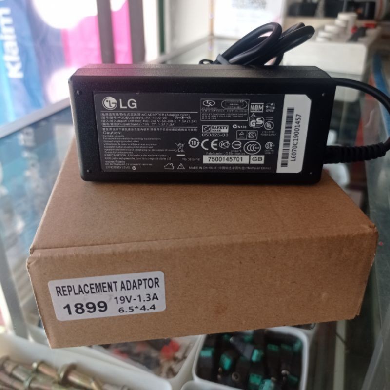 Adaptor LG 19V 1.3A/ Adaptor Monitor LG 19V