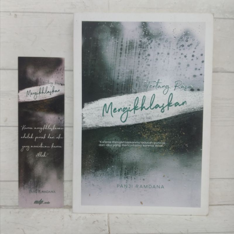 Buku Tentang Rasa Mengikhlaskan Panji Ramdana