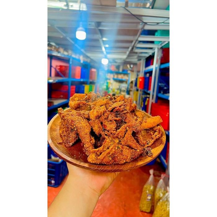 

TERBAIK Keripik Kulit Ayam Crispy Original 250 Gram /crispy Kulit Ayam Kripy Pedas Daun Jeruk /
