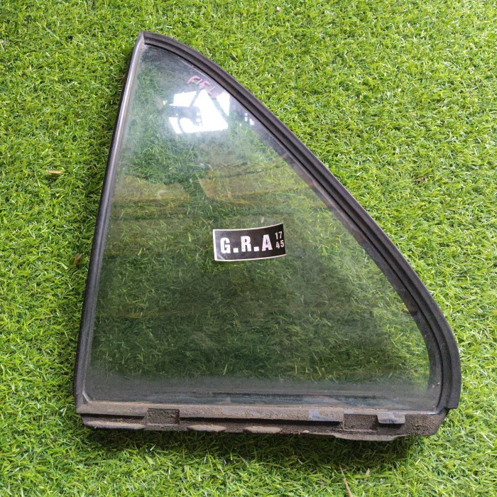 Kaca Mati Pintu Kiri Honda City Z Sx8 Bekas