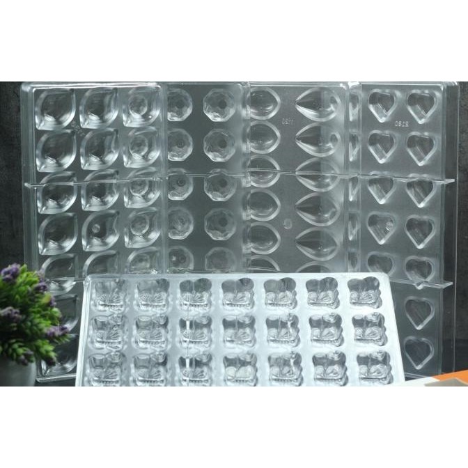 

Terlaris Bakest Chocolate Mould Cetakan Coklat Cokelat Aneka Bentuk Form Ready Stok