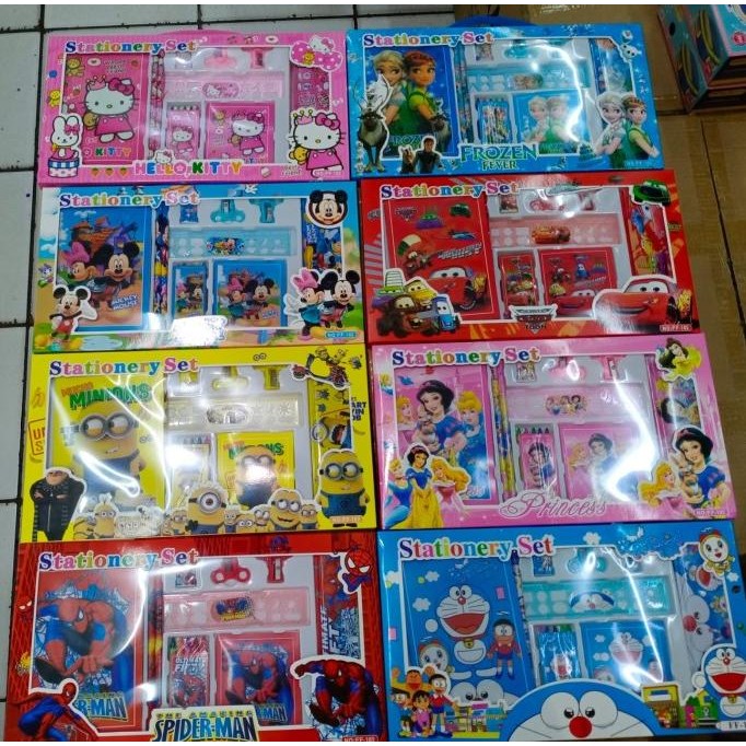 

diskon! 1 set perlengkapan minions / alat tulis karakter minions / sekolah
