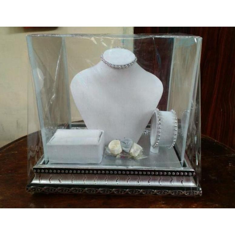 

ORIGINAL Kotak hantaran maskawin kompit tempat meskawin seserahan pernikahan fullsetVVSet Hantaran Seserahan Perkawinan - Tempat Perhiasan Komplit - Tempat Perhiasan Seserahan Kalung Gelang Cincin - Tempat Perhiasan wwr-76