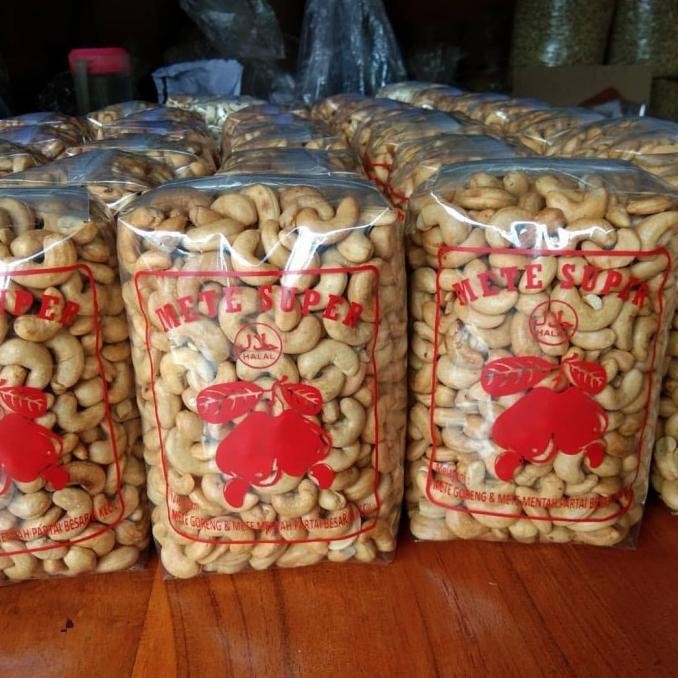 

[MATANG 1KG - KUALITAS TERJAMIN] Kacang Mete/Mede/Cashew Asli Wonogiri IQB