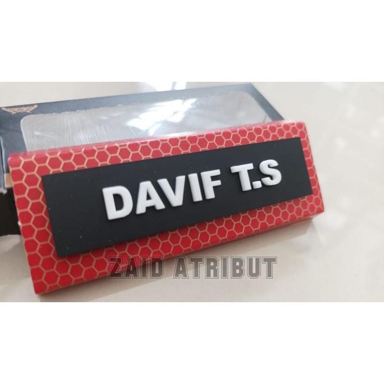 

NAME TAG PAPAN NAMA EKSKLUSIF PREMIUM