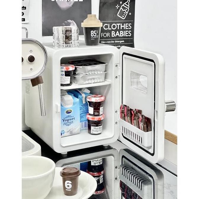 Terlaris Lighthundred Mall 4L Kulkas Skincare  Fridge /Portable Cermin Skin Care Minifridge Kosmetik