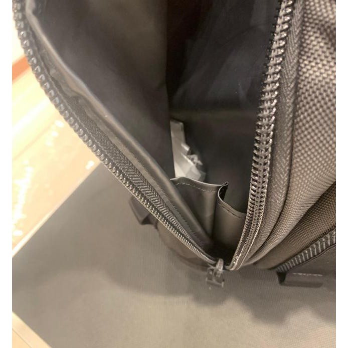 Sale Tumi Alpha Bravo Knight Sling - Tas Sling Pria - Black