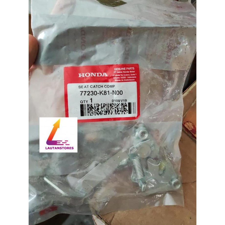 77230-K81-N00 Dudukan Kunci Jok Seat Lock Beat Eco Street K81 2016-19 Terbatas