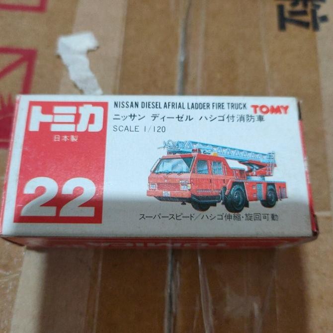 tomica 22 nissan diesel ladder fire truck