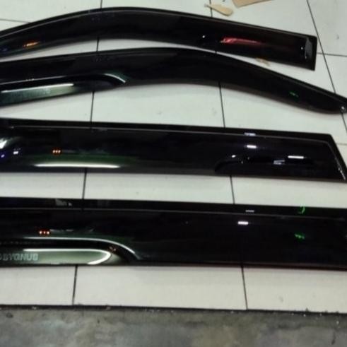 Talang Air Landcruiser Cygnus Hitam