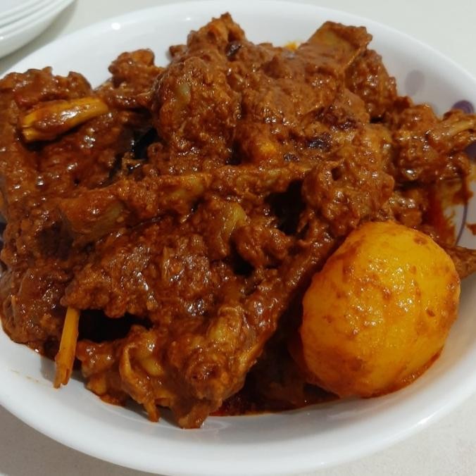 

Murah Uncle Lau Kitchen - 1Kg Paikut Babi Saus Kari Spesial Paman Lau