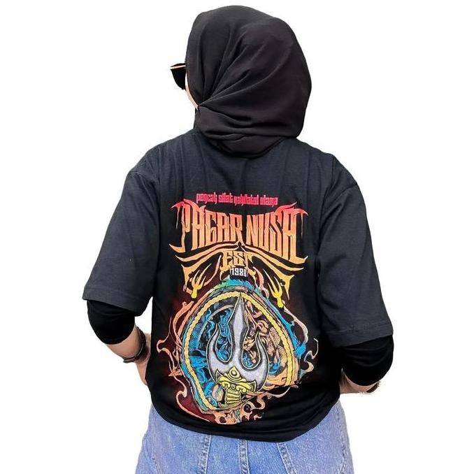 Kaos Trisula Api Katun Sablon A2 Full Punggung Combed Nyaman - Pagarnusa - Hitam, Oblong, Wanita, Tu