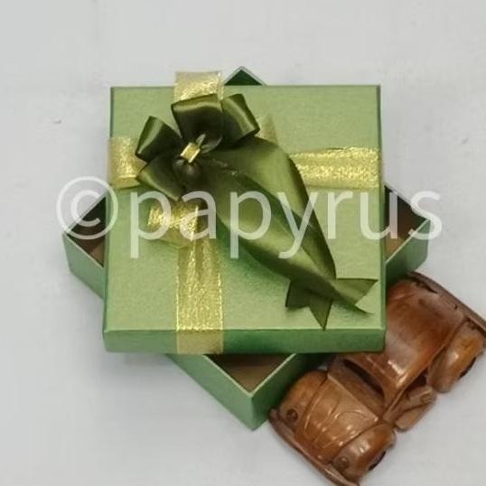 

PAPYRUS 15X15 Tinggi 15cm Kotak Kado Gift Box Hadiah murah