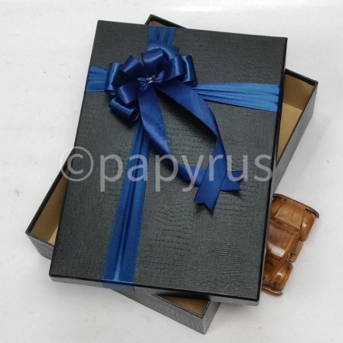 

PAPYRUS 25x35 Tinggi 5cm Kotak Kado Gift Box Hadiah murah