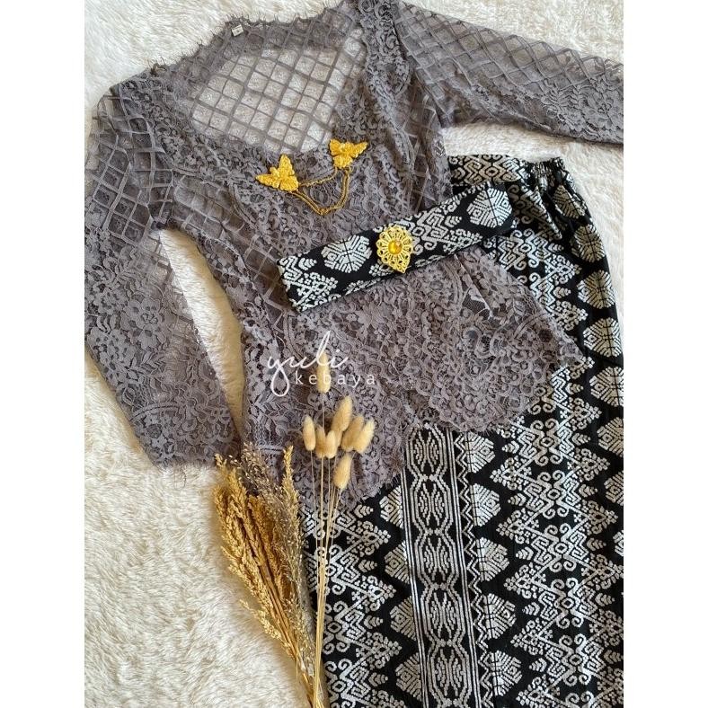 ''Terlaris" Set Kebaya Jadi Bali Modern Semi Italy Norvina Abu Stone