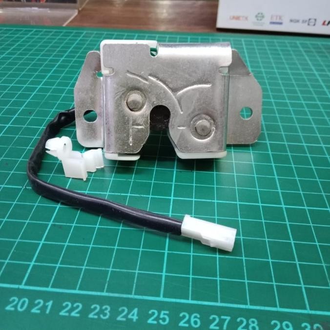 New door lock bagasi grandmax/luxio