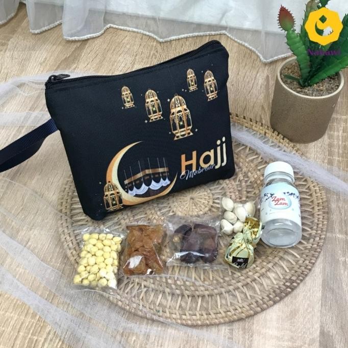 

PAKET HAMPERS POUCH OLEH OLEH HAJI UMROH SOUVENIR MAKANAN KHAS ARAB