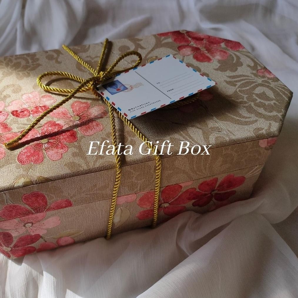 

Hard Box Hardbox Exclusive Gift Box Hampers Kotak Kado Bridesmaid Box Lamaran Hantaran Engagement